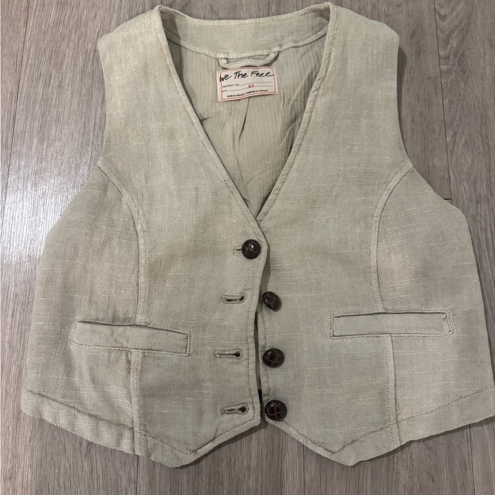 We The Free Tan Cream Button Up Sleeveless Crop Top Vest